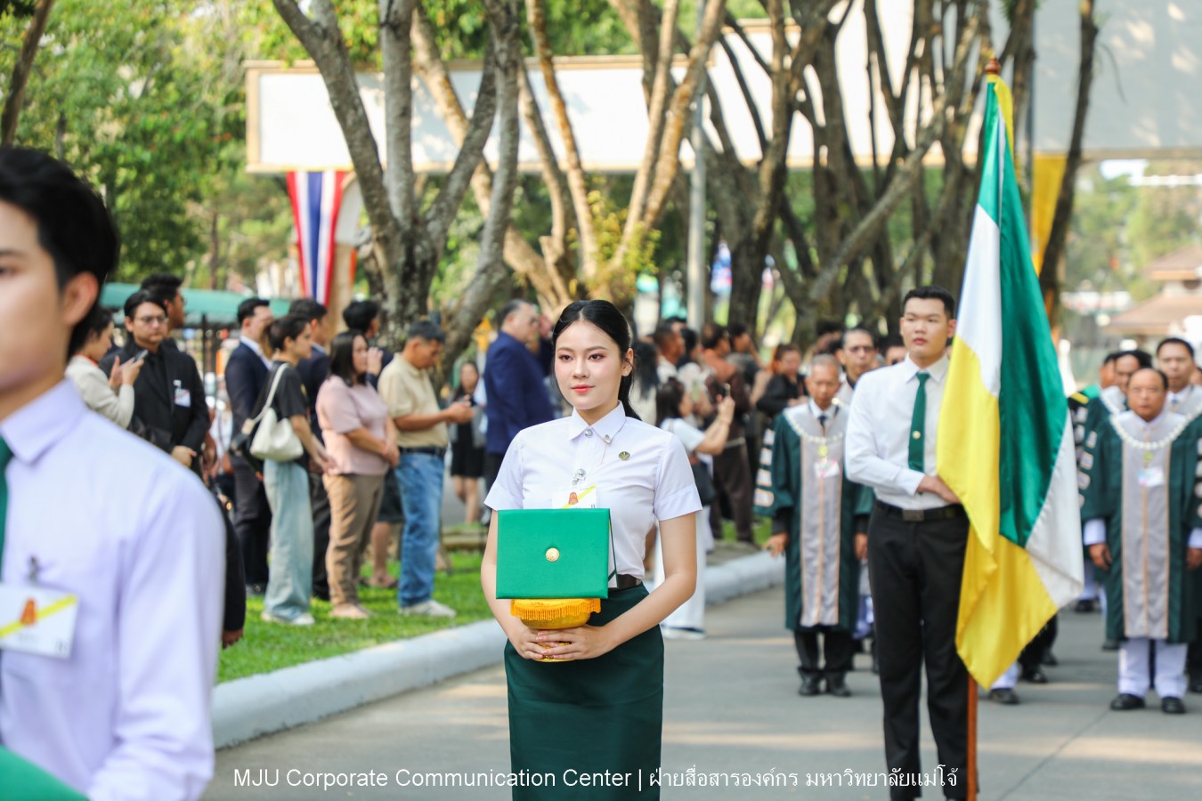 บรรยากาศ พิธีพระราชทานปริญญาบัตร มหาวิทยาลัยแม่โจ้ ประจำปีการศึกษา2567-2568 ครั้งที่ 48  ในวันที่ 19 กุมภาพันธ์ พ.ศ.2569 ณ ศูนย์กีฬาเฉลิมพระเกียรติ มหาวิทยาลัยแม่โจ้