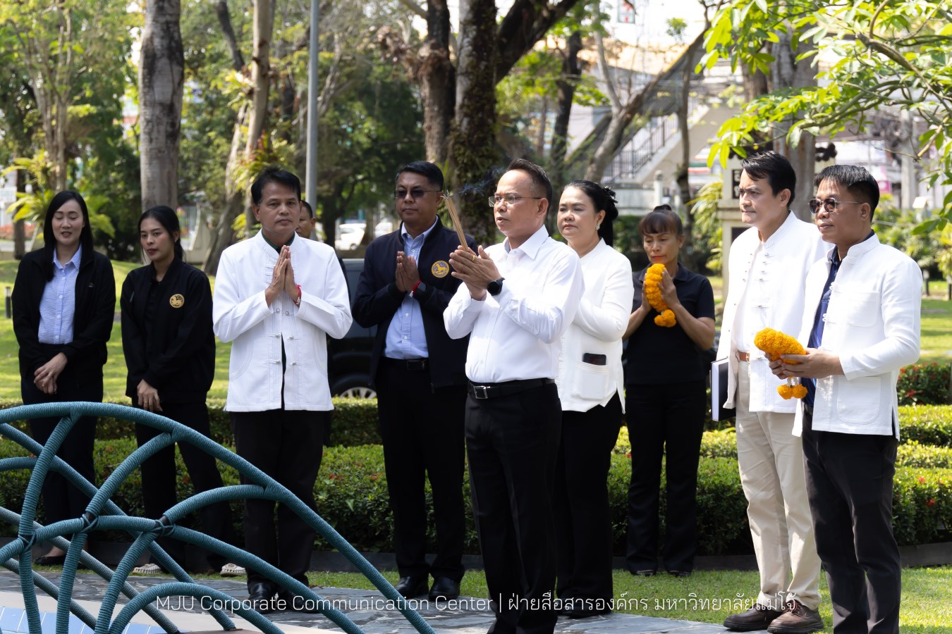 รองปลัดกระทรวงมหาดไทย สักการะสิ่งศักดิ์ ม.แม่โจ้
