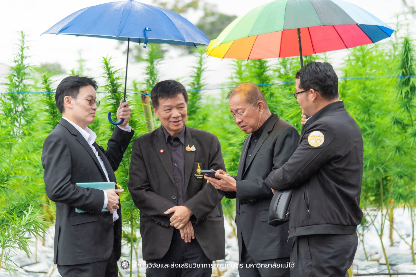 มหาวิทยาลัยแม่โจ้ ต้อนรับคณะผู้บริหารของสำนักงานเลขาธิการวุฒิสภา ในโครงการติดตามผลการนำผลงานวิจัยไปใช้ประโยชน์ในกระบวนการนิติบัญญัติ