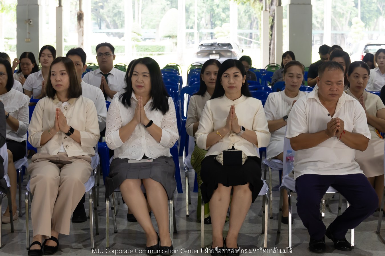 ม.แม่โจ้ ทำนุบำรุงพระพุทธศาสนา จัดถวายเทียนพรรษา 9 วัด