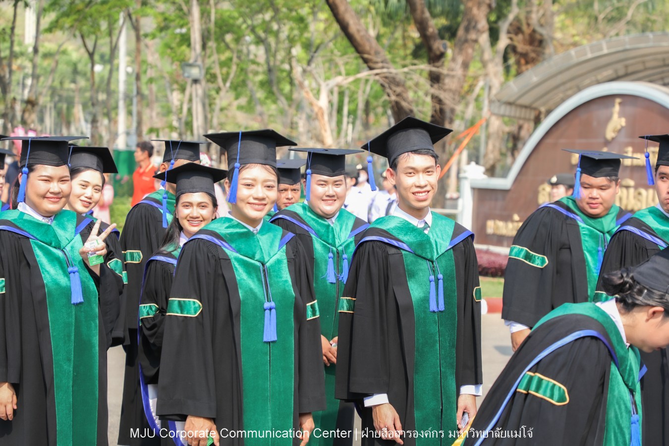 บรรยากาศ พิธีพระราชทานปริญญาบัตร มหาวิทยาลัยแม่โจ้ ประจำปีการศึกษา2567-2568 ครั้งที่ 48  ในวันที่ 19 กุมภาพันธ์ พ.ศ.2569 ณ ศูนย์กีฬาเฉลิมพระเกียรติ มหาวิทยาลัยแม่โจ้