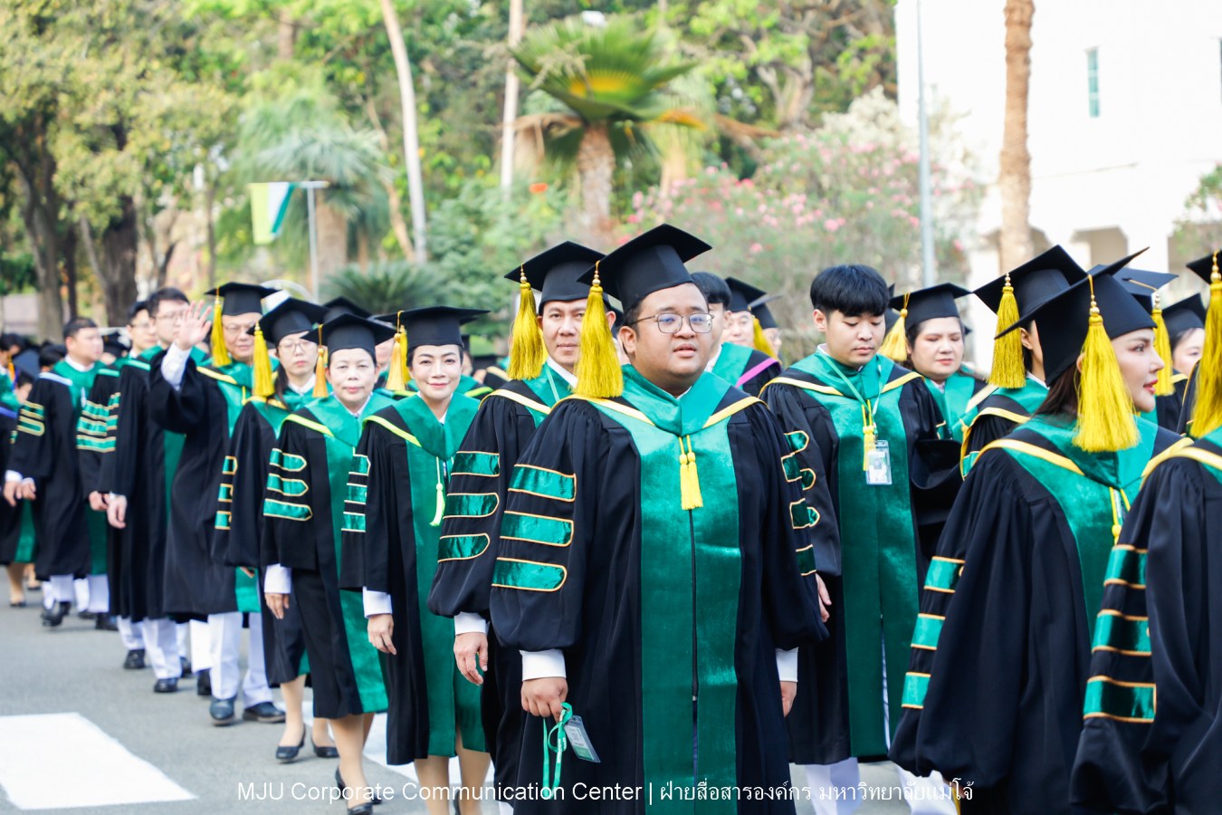 ว่าที่บัณฑิตพร้อม  อาจารย์พร้อม  ญาติพร้อม ทุกคนพร้อม  ร่วมแสดงความยินดี 18 กุมภาพันธ์ 2569  #บรรยากาศซ้อมใหญ่ พิธีพระราชทานปริญญาบัตรมหาวิทยาลัยแม่โจ้ ครั้งที่ 48