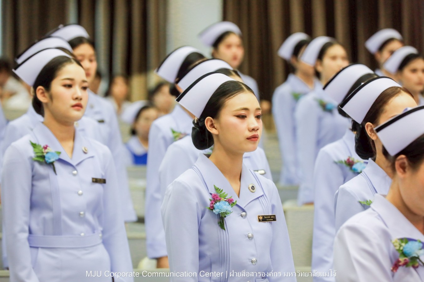 พยาบาลแม่โจ้ รุ่น 1 ประดับแถบหมวก-รับเข็มวิทยฐานะ พร้อมก้าวสู่พยาบาลวิชาชีพอย่างเป็นทางการ