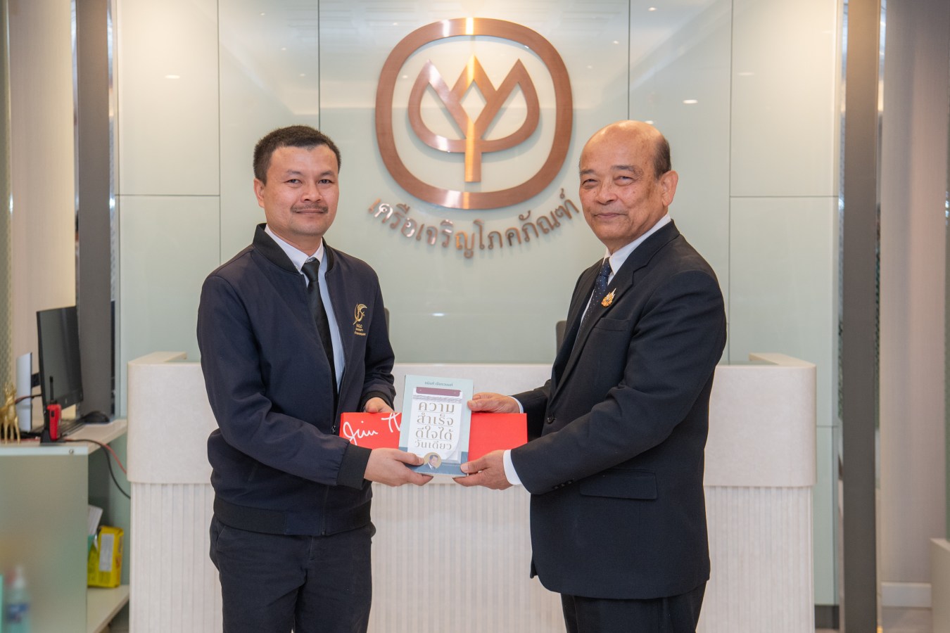 มหาวิทยาลัยแม่โจ้ ลงนามความร่วมมือโครงการเลี้ยงกุ้ง ร่วม บริษัท เจริญโภคภัณฑ์อาหาร จำกัด (มหาชน) ยกระดับงานวิจัยและพัฒนากำลังคนสู่มาตรฐานอุตสาหกรรมอย่างยั่งยืน