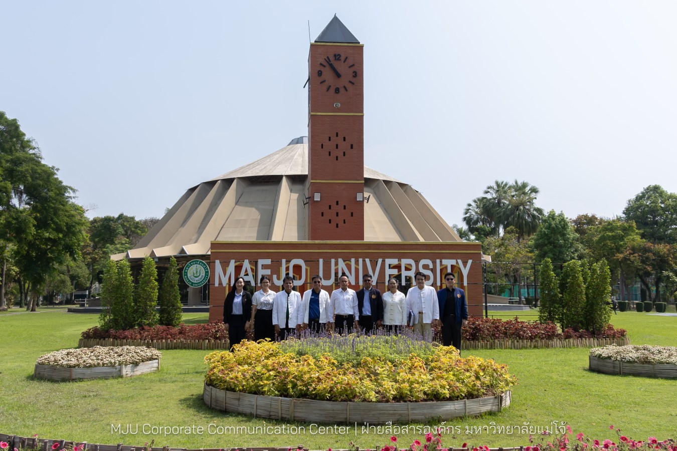 รองปลัดกระทรวงมหาดไทย สักการะสิ่งศักดิ์ ม.แม่โจ้